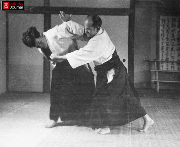 A Daito-ryu jujigarami lock demonstrated by Morihei Ueshiba in 1936 from the Noma Dojo photo collection.